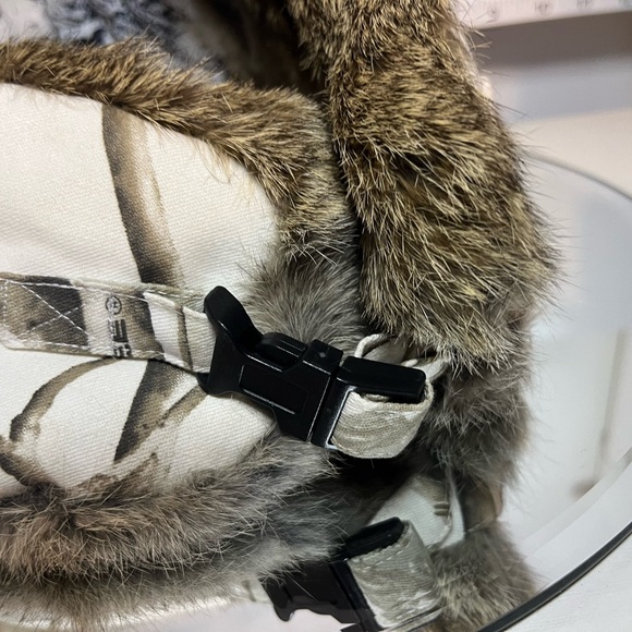 Canvas Bomber Hat -Realtree Snow w/Brown Rabbit Fur Size Medium LNWOT - Picture 4 of 13